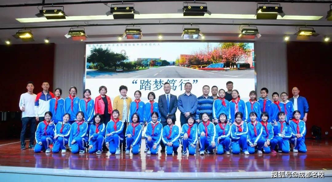 “烧烤、火锅、钓鱼，这里是个宝藏农家乐！